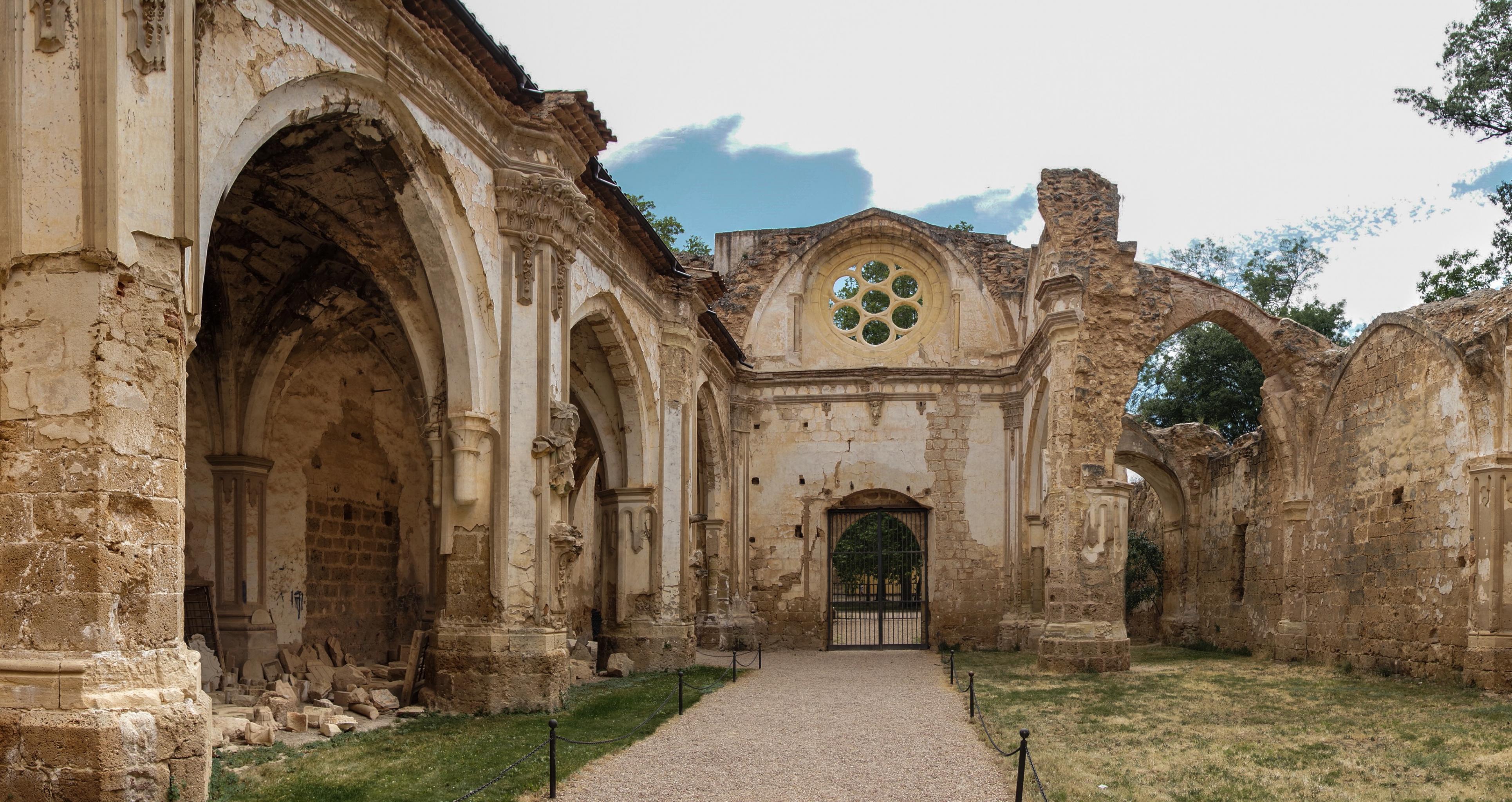 monasterio de piedra 2.jpg